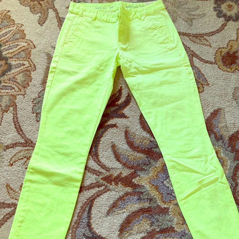Women’s Khakis by GAP skinny mini 00